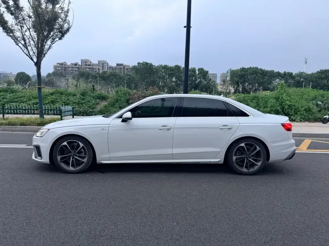 Audi A4L — Фото автомобиля 3