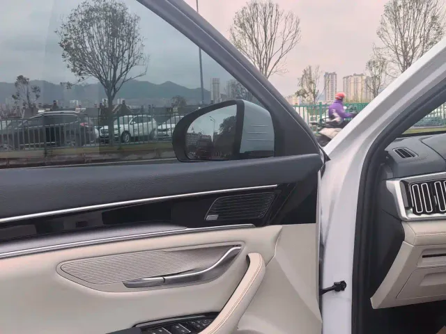 BYD Song PLUS — Фото автомобиля 8