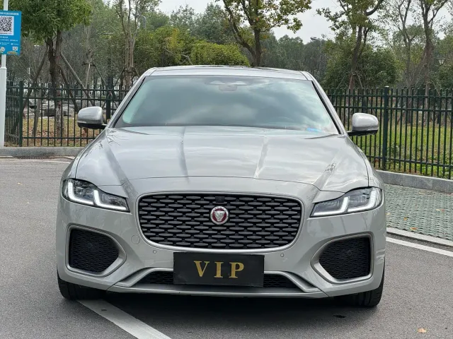 Jaguar XFL — Фото автомобиля 2