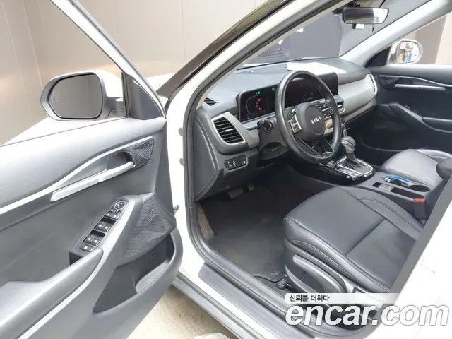 Kia Seltos Новый Seltos Бензин 2.0 2WD — Фото автомобиля 10