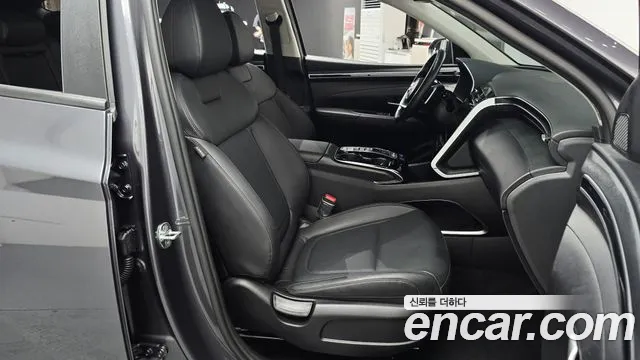 Hyundai Tucson Tucson (NX4) Дизель 2.0 2WD — Фото автомобиля 25
