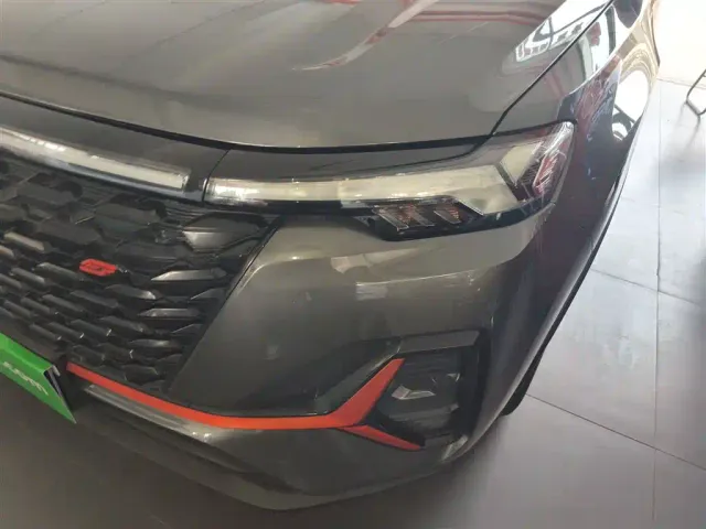 Changan CS35 Plus — Фото автомобиля 23