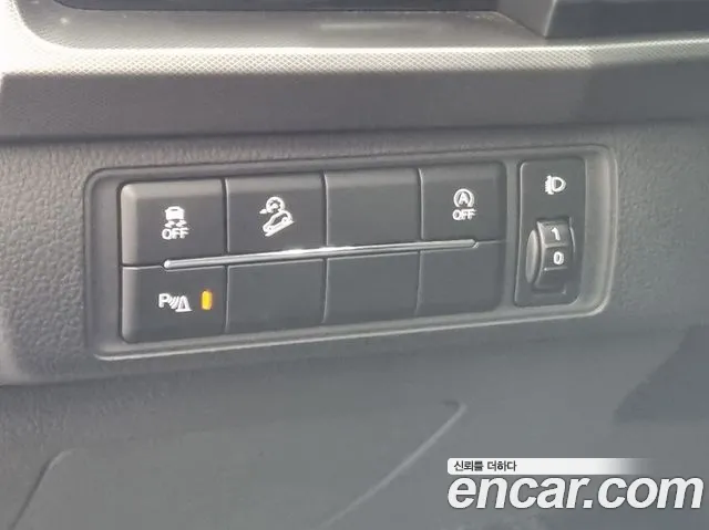 KG_Mobility_Ssangyong Rexton — Фото автомобиля 15