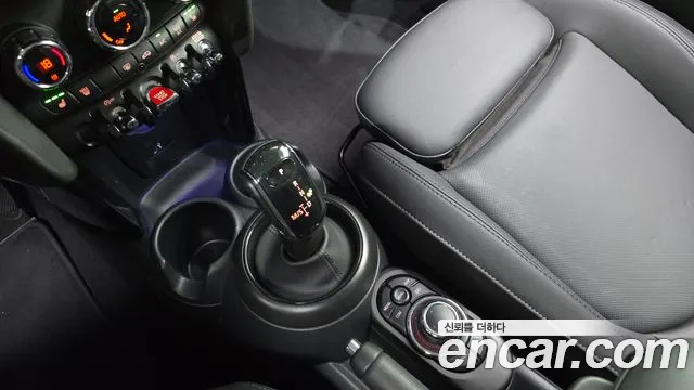 MINI Cooper — Фото автомобиля 12