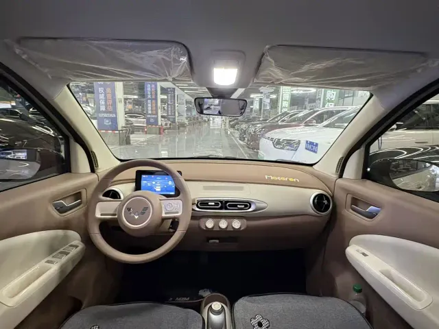 Wuling Hongguang Mini EV — Фото автомобиля 10