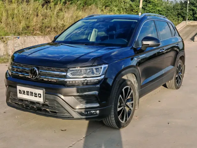 Фотография автомобиля — Volkswagen Tharu