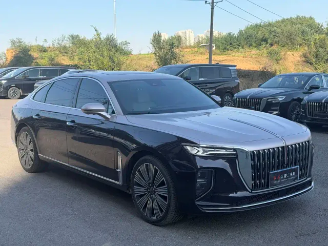 Hongqi H9 — Фото автомобиля 6