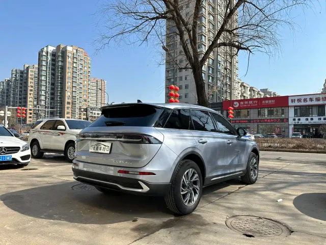 Lincoln Corsair — Фото автомобиля 5