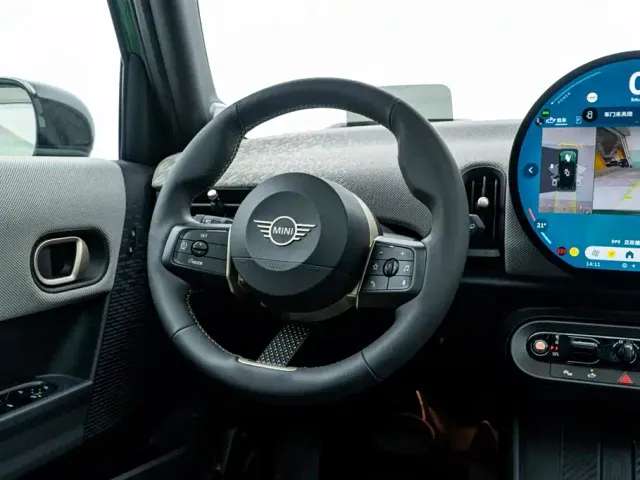 MINI Hatch — Фото автомобиля 22