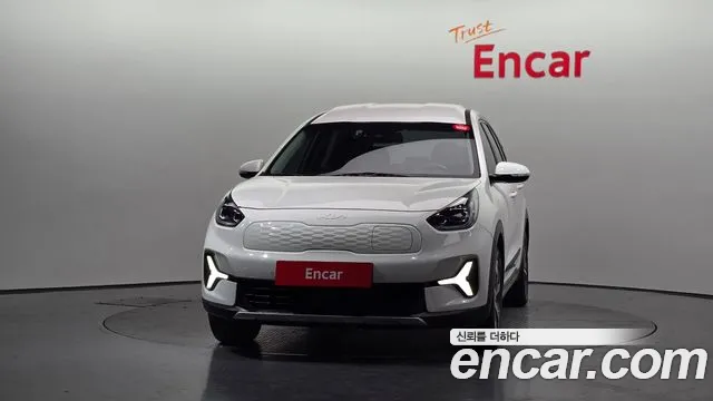 Kia Niro — Фото автомобиля 3