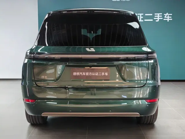 Li Auto L9 — Фото автомобиля 5