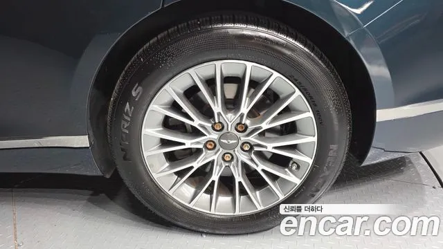 Genesis G80 RG3 — Фото автомобиля 5