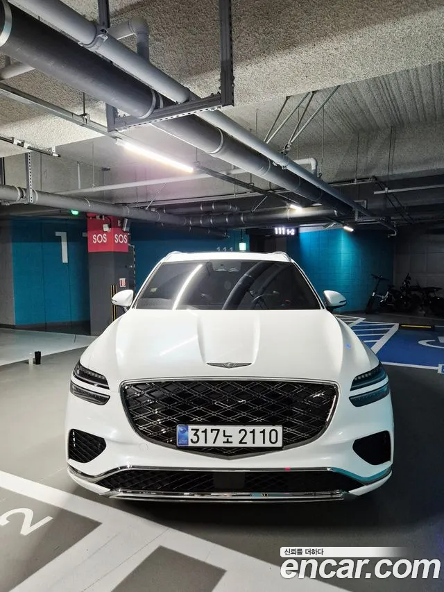 Genesis GV70 — Фото автомобиля 3