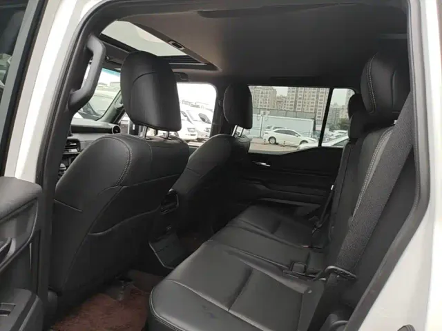 Toyota Prado — Фото автомобиля 12