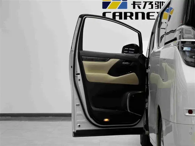 Toyota Vellfire — Фото автомобиля 7