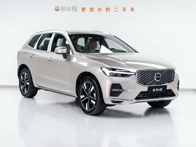 Volvo XC60 — Фото автомобиля 3