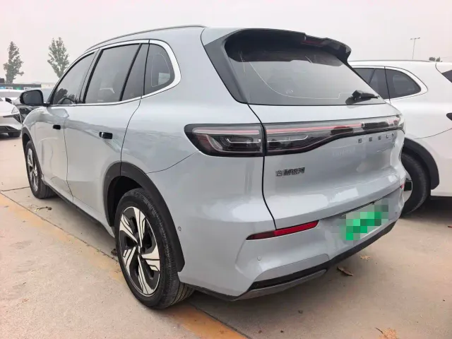 Geely Galaxy E5 — Фото автомобиля 9