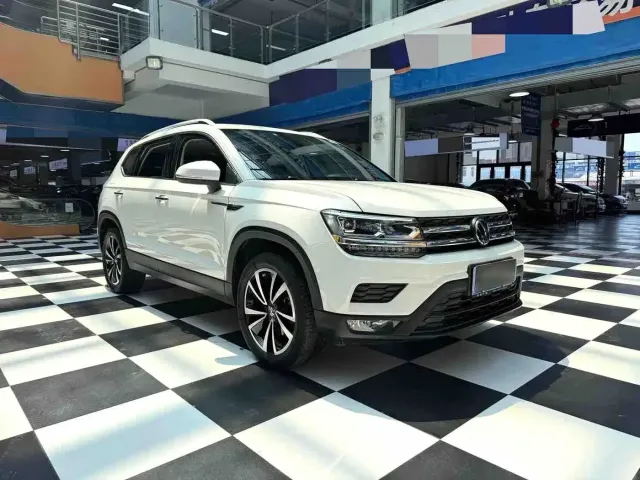 Volkswagen Tharu — Фото автомобиля 3