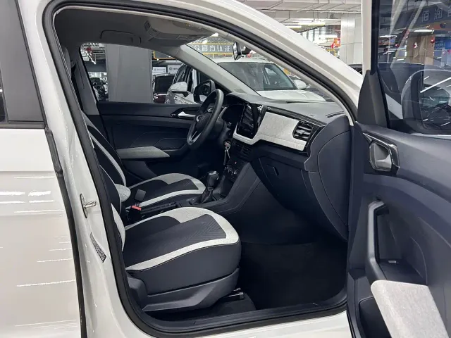 Volkswagen Tharu — Фото автомобиля 12
