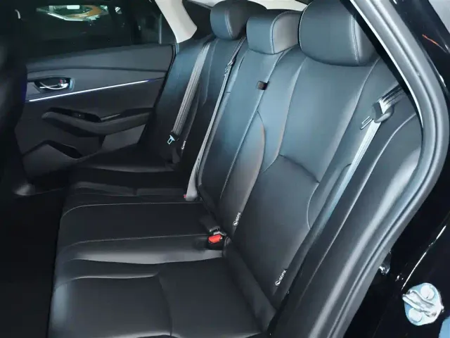 Honda Accord — Фото автомобиля 13