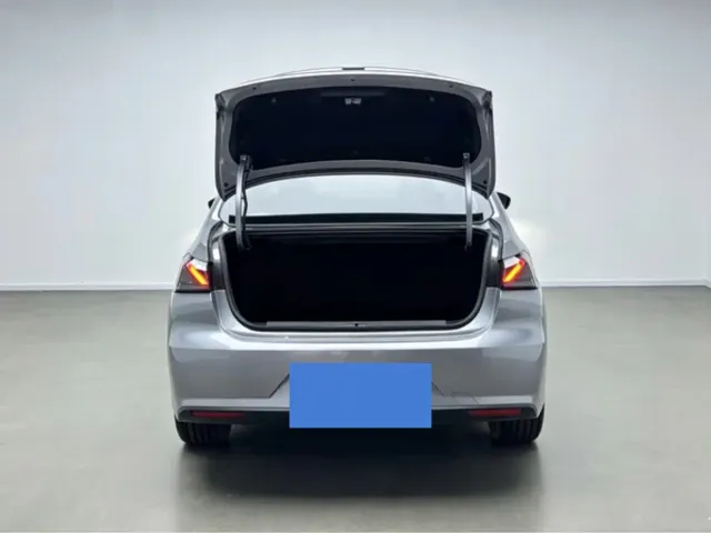 Peugeot 408 — Фото автомобиля 11