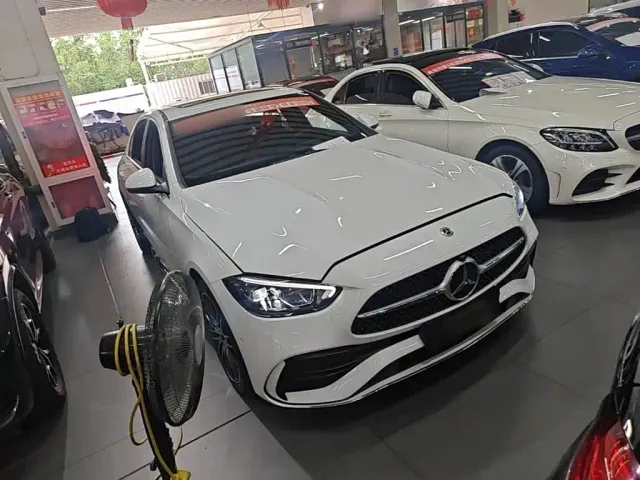 Mercedes-Benz C-Class — Фото автомобиля 3