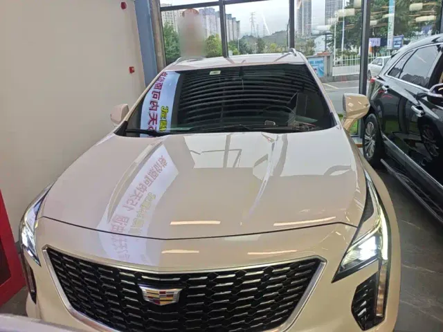 Cadillac XT4 — Фото автомобиля 2