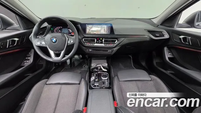 BMW 1 Series F40 — Фото автомобиля 7