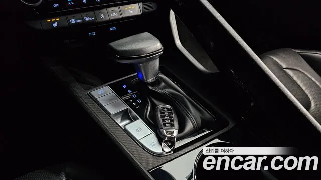 Hyundai Avante CN7 — Фото автомобиля 12