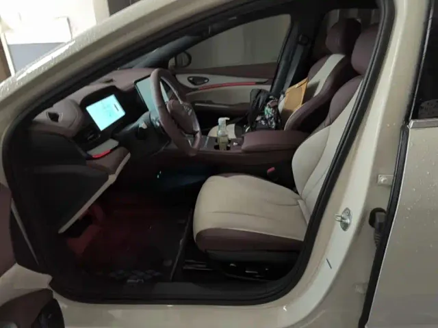 BYD Seal 07 DM-i — Фото автомобиля 19