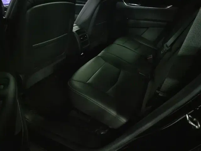 Cadillac XT5 — Фото автомобиля 16