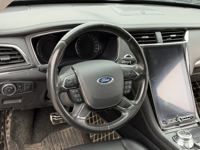 Ford Taurus — Фото автомобиля 16