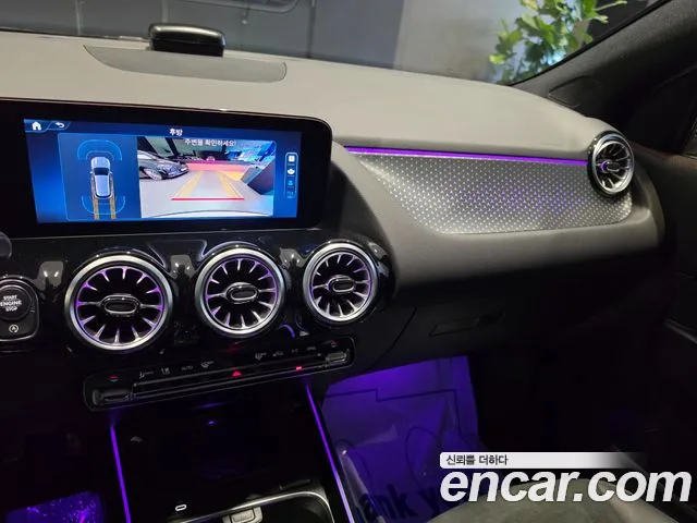 Mercedes-Benz GLA-Class H247 — Фото автомобиля 14