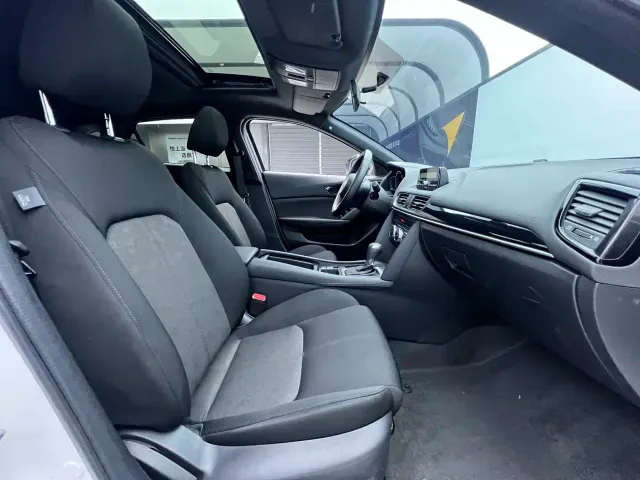 Mazda CX-4 — Фото автомобиля 6