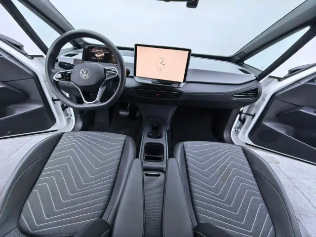 Volkswagen ID.3 — Фото автомобиля 9