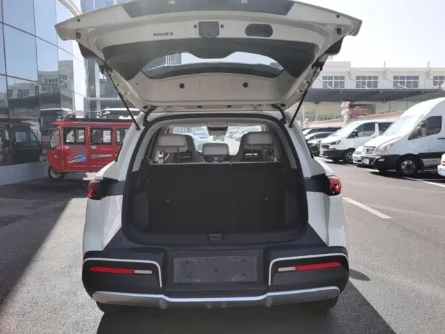 BYD Yuan UP — Фото автомобиля 18