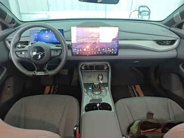 BYD Seal 06 GT — Фото автомобиля 9