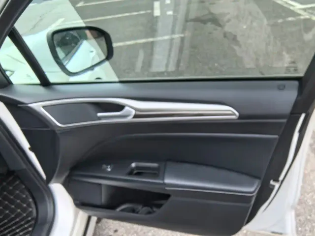 Ford Mondeo — Фото автомобиля 16