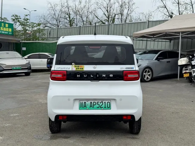 Wuling Hongguang Mini EV — Фото автомобиля 8