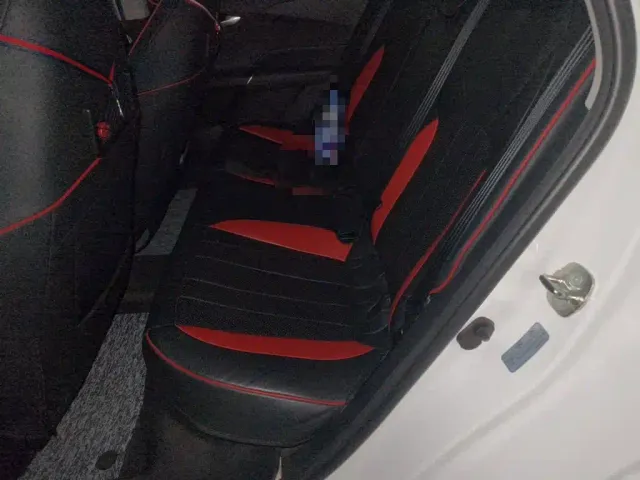 Changan Qiyuan A05 — Фото автомобиля 13