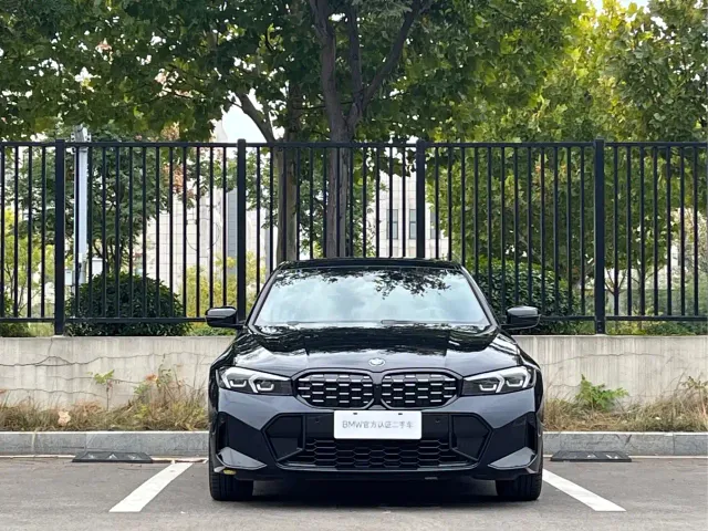 BMW 3 Series — Фото автомобиля 2