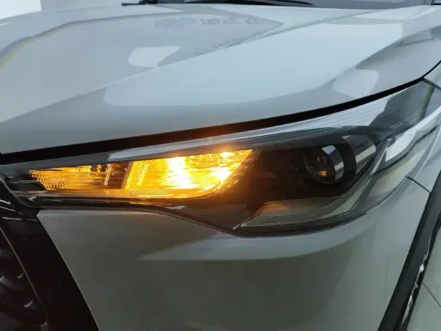 Toyota Corolla Cross — Фото автомобиля 5