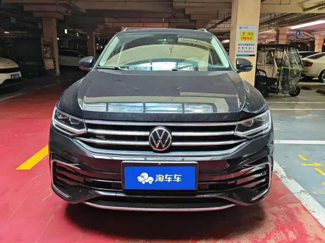 Volkswagen Tiguan L — Фото автомобиля 2