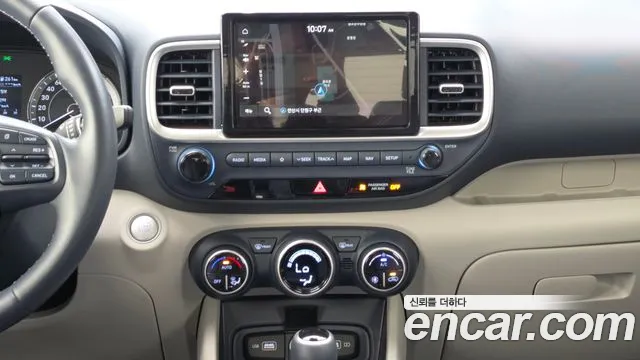 Hyundai Venue — Фото автомобиля 14