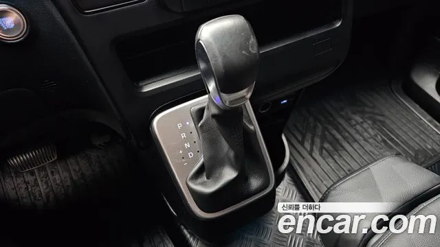 Hyundai Staria Staria Карго 3 места — Фото автомобиля 9
