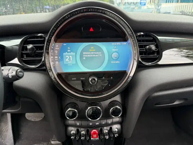 MINI Hatch — Фото автомобиля 10