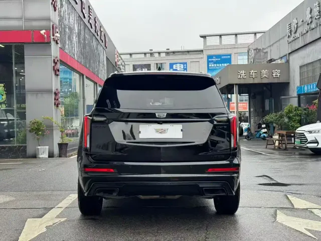 Cadillac XT6 — Фото автомобиля 8