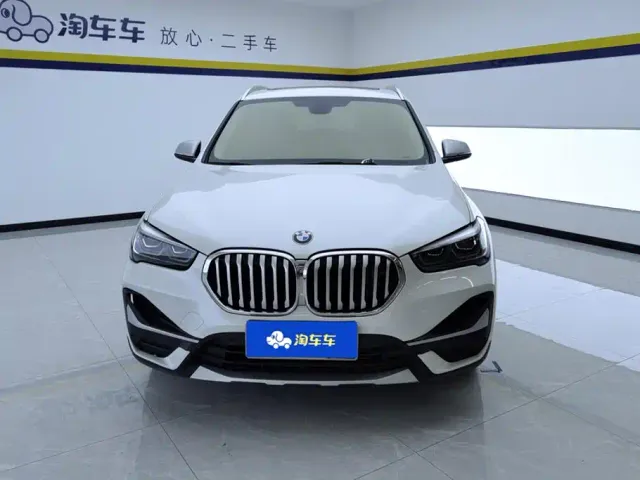 BMW X1 — Фото автомобиля 2