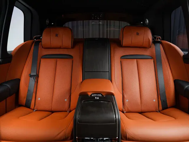 Rolls-Royce Cullinan — Фото автомобиля 21