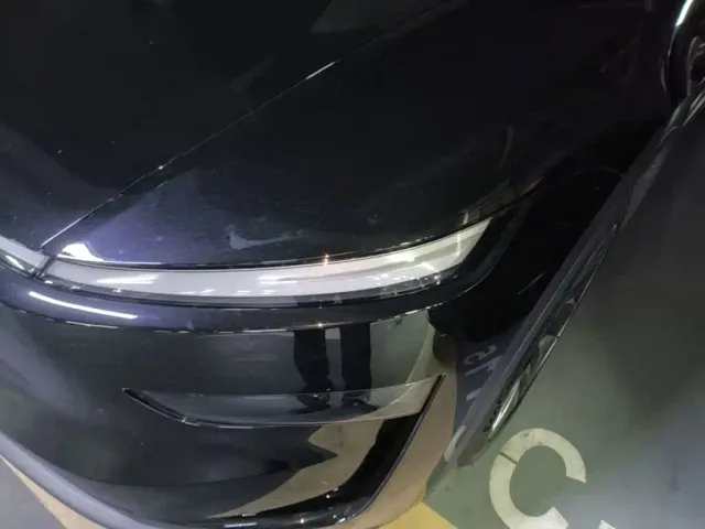 Tesla Model Y L — Фото автомобиля 23